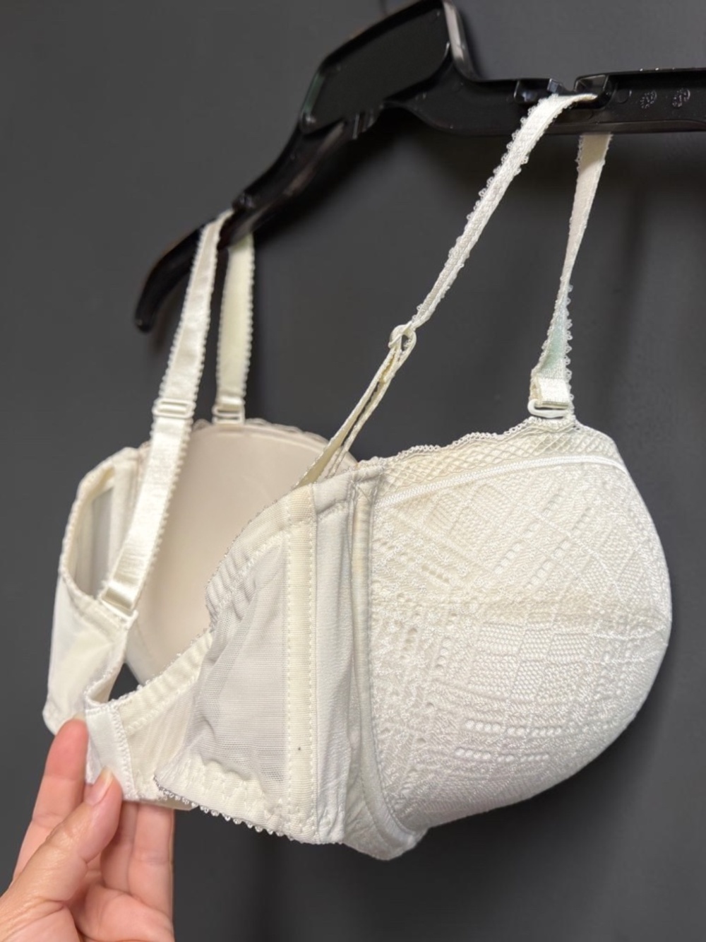 Ivory Lace Underwire Bra 34F Feminine Textured Bra - Picture 6 of 13